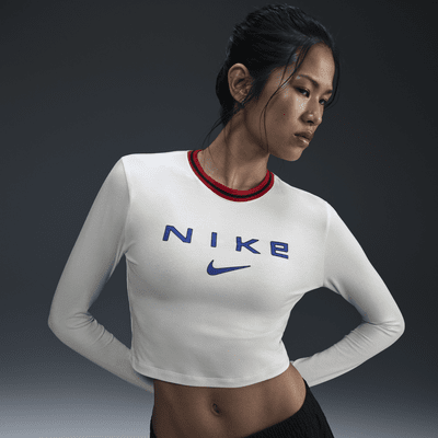 Playera de manga larga con gráfico cropped y entallada para mujer Nike Sportswear Chill Knit