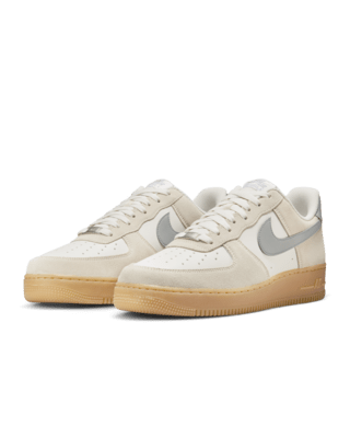Nike Air Force 1 '07 LV8