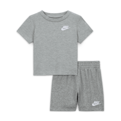 Conjunto de shorts de tejido Knit para bebé (12-24 meses) Nike Club