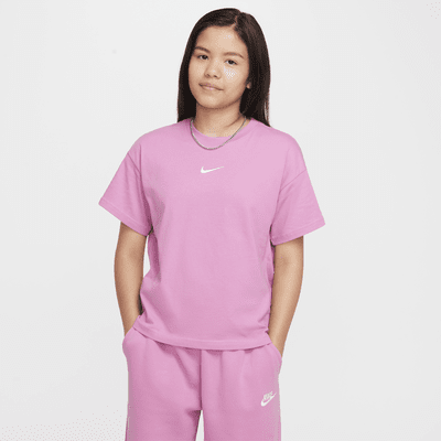 Playera para niña talla grande Nike Sportswear Essential