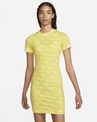 Nike Sportswear Essential Women's Printed Bodycon Dress. Nike.com