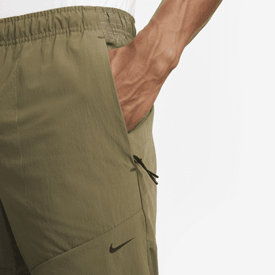 Nike A.P.S. Pants versátiles de tejido Woven Dri-FIT ADV para hombre