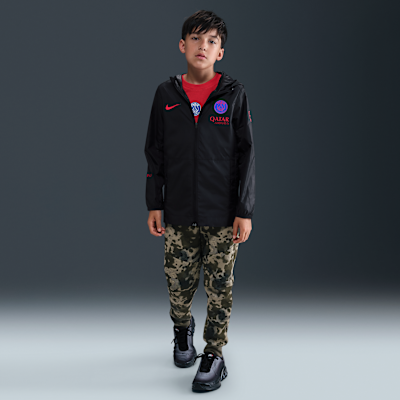 Paris Saint-Germain Academy Pro Third Older Kids' Nike Total 90 Football Hooded Rain Jacket