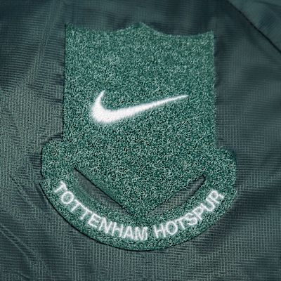 Tercera equipació Tech Tottenham Hotspur Jaqueta de futbol plegable Nike de teixit Woven amb folre - Home