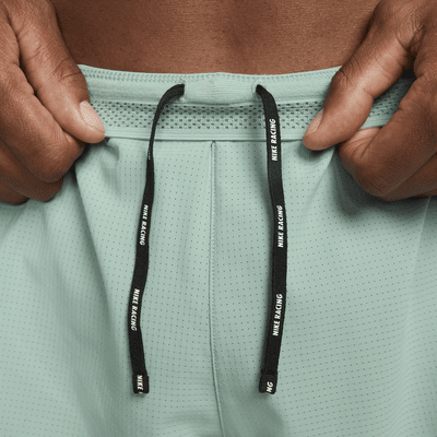 Nike AeroSwift fôret løpeshorts til herre (5 cm)