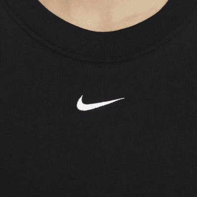 เสื้อยืดผู้หญิงทรงหลวม Nike Sportswear Essential