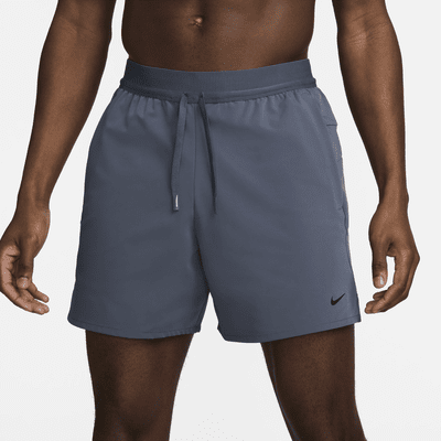 Nike A.P.S. Multifunctionele herenshorts met Dri-FIT (15 cm)