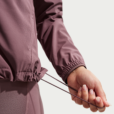 Chamarra de correr Repel plegable para mujer Nike Swift