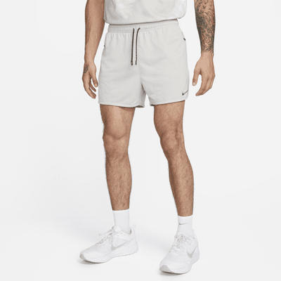 https://static.nike.com/a/images/t_default/b8590974-fe17-461b-b1eb-7fbacf71f5c6/dri-fit-stride-running-division-mens-4-brief-lined-running-shorts-NDKRWT.png