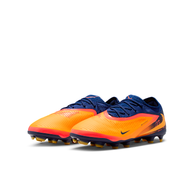 Tacos de fútbol para terrenos múltiples para niño talla grande Nike Jr. Phantom 6 Low Pro "Erling Haaland"