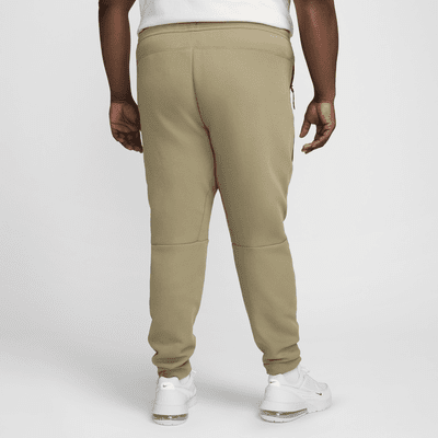 Joggingbyxor Nike Sportswear Tech Fleece för män