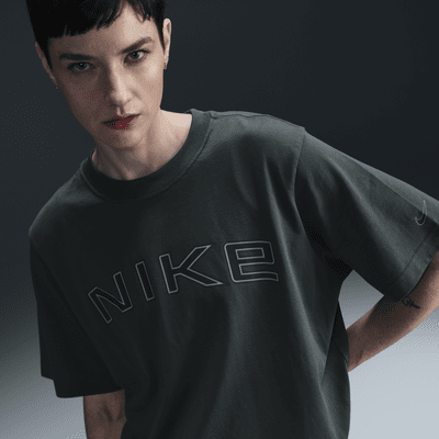 Nike Sportswear Samarreta estampada de màniga curta i ajust ample - Dona