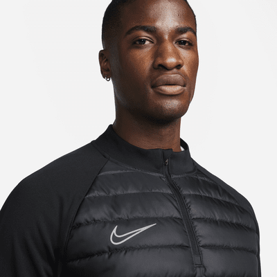 Playera de fútbol de medio cierre Therma-FIT para hombre Nike Academy Winter Warrior