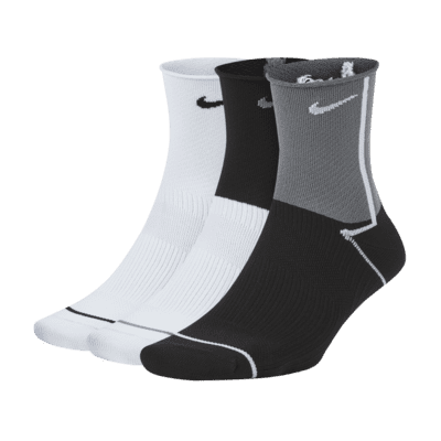 Nike Everyday Plus Lightweight Women's Training Ankle Socks (3 Pairs ...