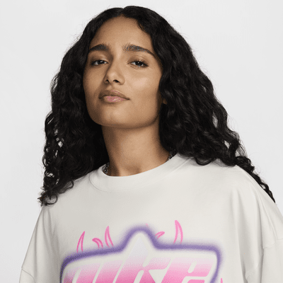 Nike Sportswear Women's Oversized Short-Sleeve T-Shirt