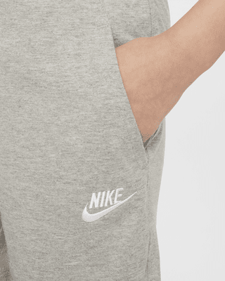 Nike Sportswear Club
