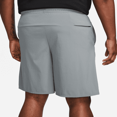 Shorts versátiles sin forro Dri-FIT de 23 cm para hombre Nike Unlimited