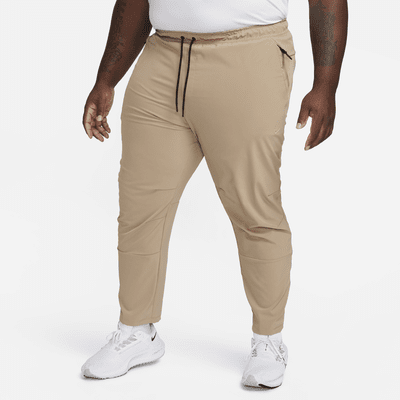 Pants versátiles Dri-FIT de pierna entallada para hombre Nike Unlimited