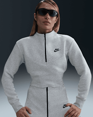 Женские  Nike Sportswear Tech Fleece Cropped 1/2-Zip Top