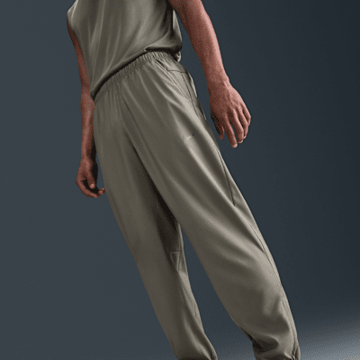 Nike Form Men's Dri-FIT Tapered Versatile Trousers