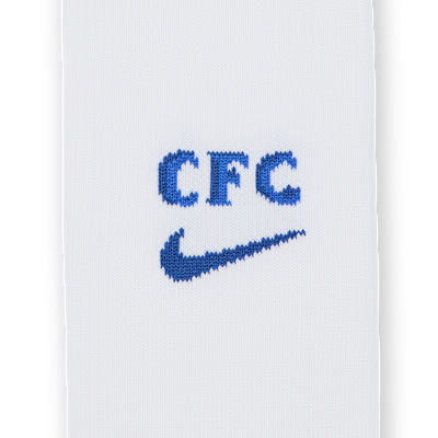 Chelsea F.C. Strike Home Nike Dri-FIT Football Knee-High Socks