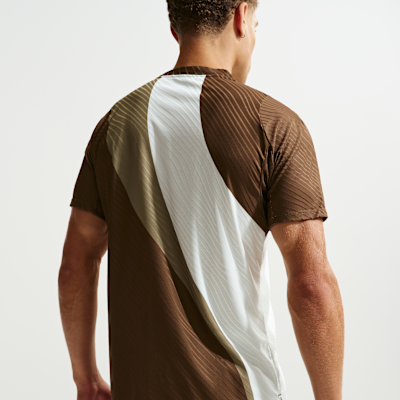 Maglia da tennis Dri-FIT ADV NikeCourt Slam – Uomo