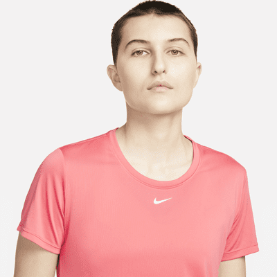 เสื้อยืดแขนสั้นทรงมาตรฐานผู้หญิง Nike Dri-FIT One