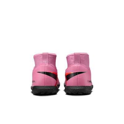 Tacos de fútbol para pasto sintético (turf) de corte high para niños de preescolar y grandes Nike Jr. Mercurial Superfly 10 Club