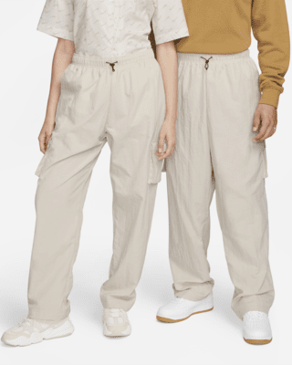 Женские  Nike Sportswear Essential High-Rise Woven Cargo Pants