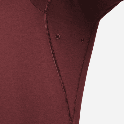 Mångsidig kortärmad tröja Nike Dri-FIT Primary för män