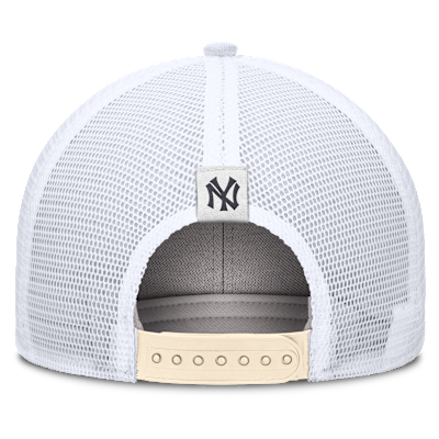 New York Yankees Cooperstown Rise Men's Nike Dri-FIT MLB Trucker Adjustable Hat