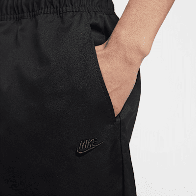 Nike Club Men's Woven Tapered Trousers