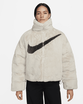 Женские  Nike Sportswear Essential Oversized Faux Fur Puffer