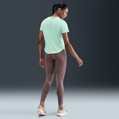 Nike Tempo Parte de arriba de running de manga corta Dri-FIT - Mujer