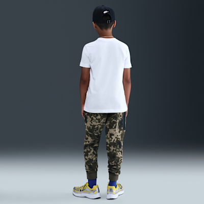 Playera para niños talla grande Nike Sportswear