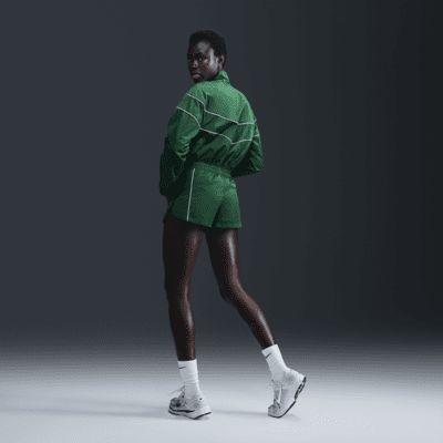 Casaco entrançado folgado com fecho completo e proteção UV Nike Windrunner para mulher