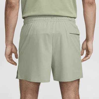 Shorts versátiles sin forro Dri-FIT de 13 cm para hombre Nike Unlimited