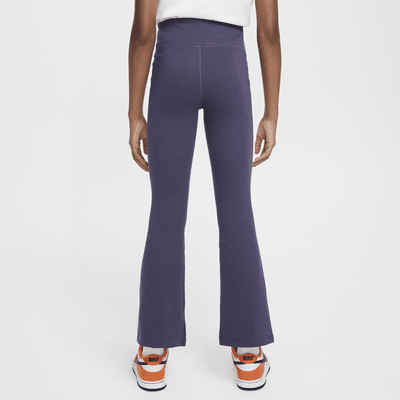 Nike Sportswear Classic legging met hoge taille en wijde pijpen voor meisjes