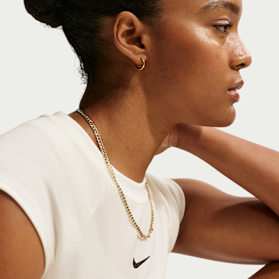 Playera de manga corta de tela de canalé ajustada para mujer Nike Sportswear Chill Knit