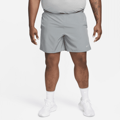 Shorts de running con forro de ropa interior Dri-FIT de 18 cm para hombre Nike Challenger