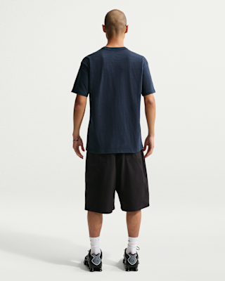 Nike Sportswear Premium Essentials