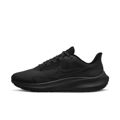 black running nike shoes for women