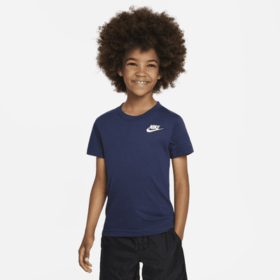 Playera para niños talla pequeña Nike Sportswear