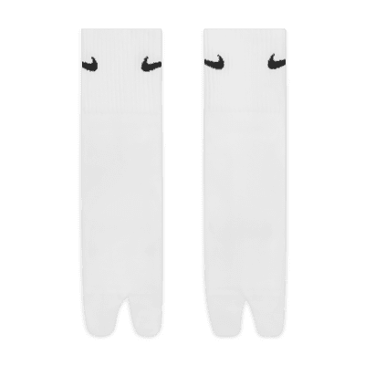 Nike Everyday Plus Lightweight Ankle Split-Toe Socks. Nike AT