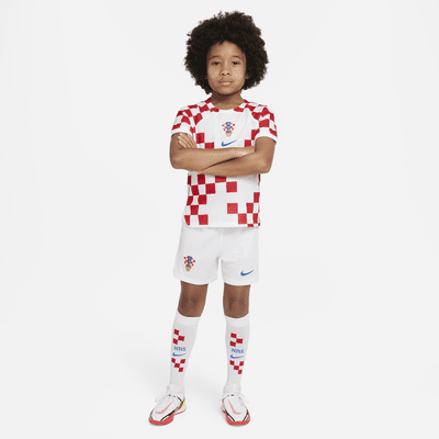 Croatia 2022/23 Home Younger Kids' Nike Football Kit. Nike SA