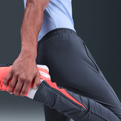 Pantaloni da calcio Dri-FIT Nike Strike – Uomo