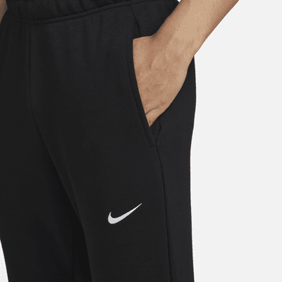 Nike Dri-FIT Studio '72 Men's Tapered Fitness Trousers. Nike ID