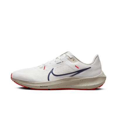 Nike Pegasus 40 男款路跑鞋