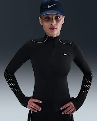 Женские  Nike Swift Therma-FIT ADV 1/4-Zip Top with Reflective Accents для бега