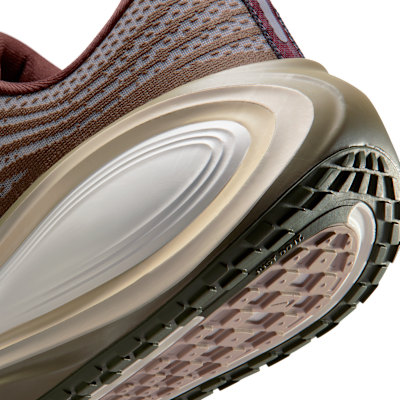 ナイキ ボメロ プラス メンズ ロード ランニングシューズ